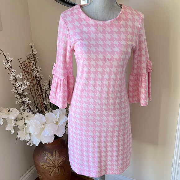 NWT Tyler Boe Pink Geometric Bell Sleeve Dress. Size XS - Picture 1 of 6
